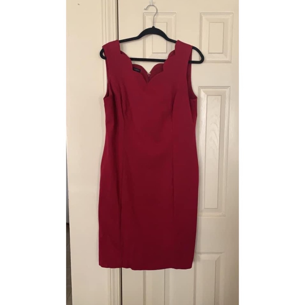 Scallop detailing dress